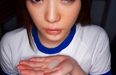 Ai Uehara Asian gives reading up to take hard penis in her mouth