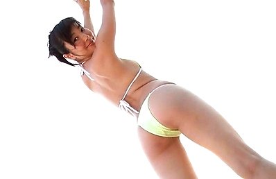 Yuki Suzuki Asian with racy curves is so playful on the beach