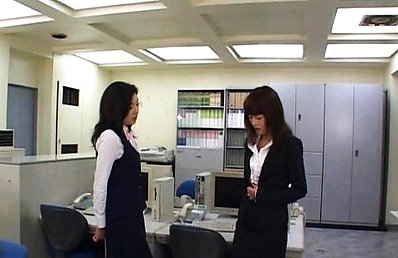 Mai Satsuki Asian boss calls her employee to pleasure her cans