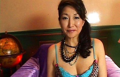 Nanako Shimada beautiful mature asian stripping for the camera