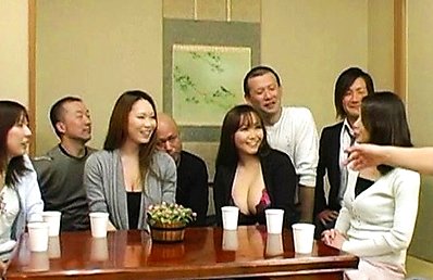 Japanese AV Model shows huge cans in bra at party with many dudes