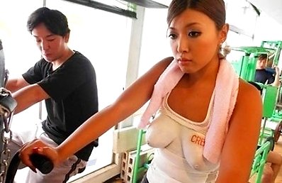 Good looking babe, Nami Himemura thinks that guys in the gym are not looking at her as much as she would like, so she decided to do something about it