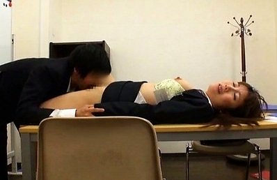 Amateur Asian has pussy licked on boss office as punishment