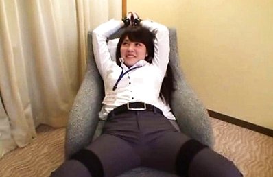 Japanese AV Model in pants is tied and has round tits revealed