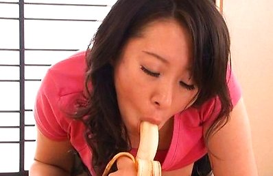 Japanese AV Model with exposed cans sucks dick while is licked
