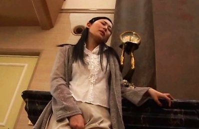 Mio Kitagawa Asian house keeper takes clothes off for her boss