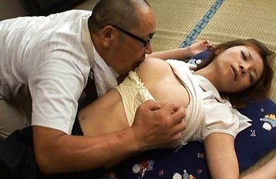 Suimire Matsu Asian gets vibrator from behind while sleeping