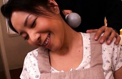Ayane Asakura Asian loves to have body stimulated with sex toy